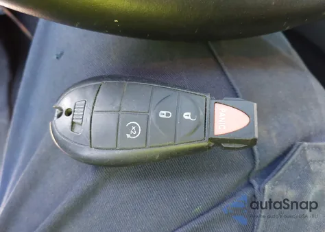 2013 Jeep Grand Cherokee Laredo z USA, uszkodzony, nr VIN 1C4RJFAG0DC503101